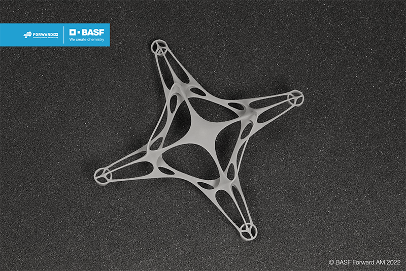 Un elemento de dron impreso en 3D con la resina ST 7500 G